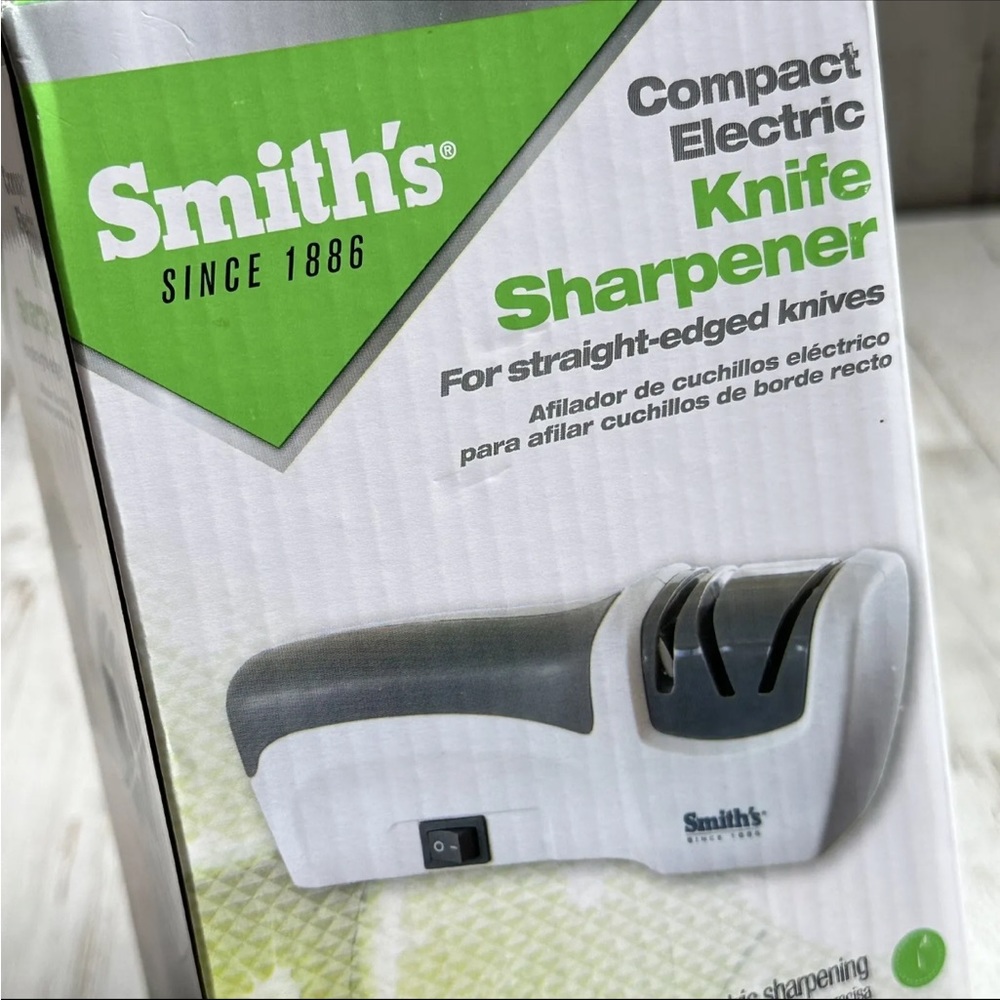 Smith’s Compact Electric Knife Sharpener